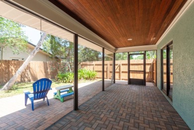 Under contract-accepting backup offers. Welcome to this on Innisbrook Resort and Golf Club in Florida - for sale on GolfHomes.com, golf home, golf lot