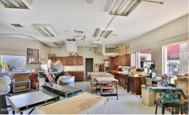 **BERNIE, STOP THE CAR! THIS CONDO IS MOVE-IN READY--JUST BRING on Scottsdale Shadows in Arizona - for sale on GolfHomes.com, golf home, golf lot