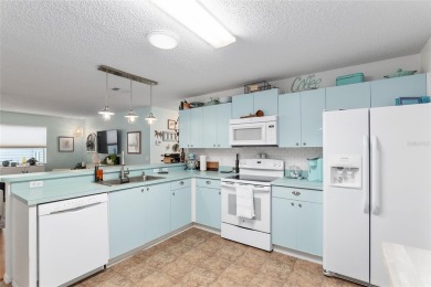 HEART OF THE VILLAGES! Nestled in the highly desirable Village on El Diablo Executive Golf Course in Florida - for sale on GolfHomes.com, golf home, golf lot