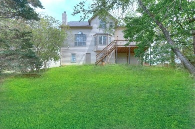 PRIME LOCATION! Beautiful traditional-style single-family home on TPC At Sugarloaf Golf Club in Georgia - for sale on GolfHomes.com, golf home, golf lot