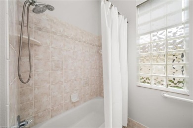 GORGEOUS EXECUTIVE home located on the 10th hole in the on Country Club of Sebring in Florida - for sale on GolfHomes.com, golf home, golf lot
