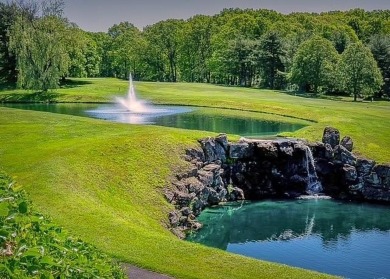 Welcome to the country club lifestyle at The Greens. This on The Greens At Half Hollow in New York - for sale on GolfHomes.com, golf home, golf lot