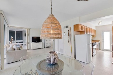 Experience mid-century modern charm in this cozy 1-bed, 1-bath on  in Florida - for sale on GolfHomes.com, golf home, golf lot