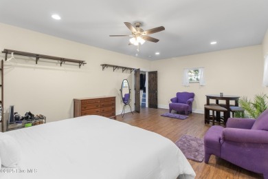 Do you crave privacy yet want city convenience? Long to be on Porters Neck Country Club in North Carolina - for sale on GolfHomes.com, golf home, golf lot