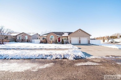 This beautiful 5-bedroom, 3-bathroom home is located in the on Sage Lakes Municipal Golf Course in Idaho - for sale on GolfHomes.com, golf home, golf lot