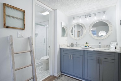 Beautifully updated 2 bedroom, 2 bath, 5th floor, furnished on Ocean Village Golf Course in Florida - for sale on GolfHomes.com, golf home, golf lot