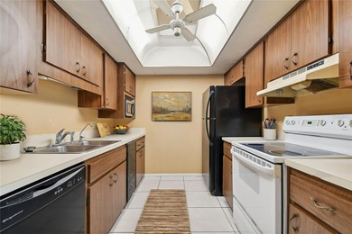 One or more photo(s) has been virtually staged. Welcome to this on Clearwater Executive Golf Course in Florida - for sale on GolfHomes.com, golf home, golf lot