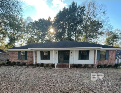 Welcome to Daphne's Lake Forest golf course living in this 4 on Lake Forest Yacht and Country Club in Alabama - for sale on GolfHomes.com, golf home, golf lot