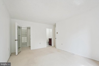 Lovely 2-bedroom/2 -bath condo home with  lots of natural light on Leisure World Golf Club in Maryland - for sale on GolfHomes.com, golf home, golf lot