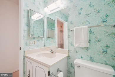 Lovely 2-bedroom/2 -bath condo home with  lots of natural light on Leisure World Golf Club in Maryland - for sale on GolfHomes.com, golf home, golf lot