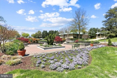 Lovely 2-bedroom/2 -bath condo home with  lots of natural light on Leisure World Golf Club in Maryland - for sale on GolfHomes.com, golf home, golf lot