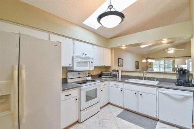 OUTSTANDING GOLF COURSE WIEW!  This 2BD/2BA house has been on Ocala Palms Golf and Country Club in Florida - for sale on GolfHomes.com, golf home, golf lot