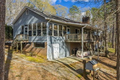 Lake life really doesn't get much better than this 3 BR, 3BA on Kinderton Country Club in Virginia - for sale on GolfHomes.com, golf home, golf lot