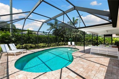 PALM RIVER!!! This North Naples Single Family home with POOL!! on LaPlaya Golf Club in Florida - for sale on GolfHomes.com, golf home, golf lot