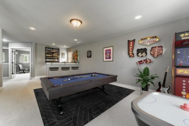 Welcome to 1661 S Coopers Cove in Fayetteville. This 5 bed, 3.5 on Stonebridge Meadows Golf Club in Arkansas - for sale on GolfHomes.com, golf home, golf lot