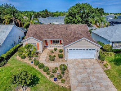 ~oBond is PAID!o~ ~oNEW Roof 5/2025o~ ~oNEW Hot Water Heater on The Links of Spruce Creek in Florida - for sale on GolfHomes.com, golf home, golf lot