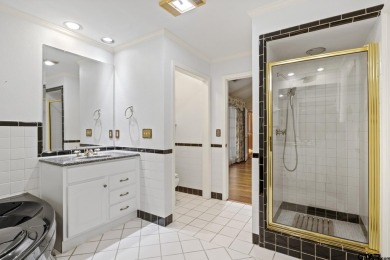 This 4 bedrooms, 3 bathrooms (one is a Jack and Jill) home on Mount Pleasant Country Club in Texas - for sale on GolfHomes.com, golf home, golf lot