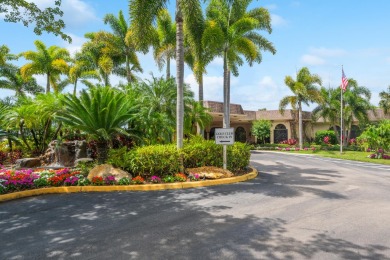 Looking for an alternative to renting? Look no further! This on Poinciana Golf Club in Florida - for sale on GolfHomes.com, golf home, golf lot