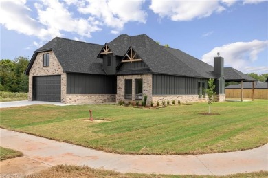 Seller willing to pay up to $5000 of buyers closing costs with on Vache-Grasse Country Club in Arkansas - for sale on GolfHomes.com, golf home, golf lot