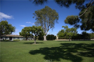 Mutual 1-20B is a lovely north facing unit on a gorgeous large on Leisure World Seal Beach Golf Course in California - for sale on GolfHomes.com, golf home, golf lot