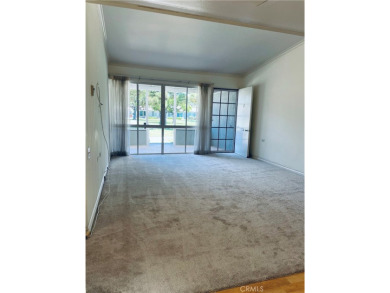 Mutual 1-20B is a lovely north facing unit on a gorgeous large on Leisure World Seal Beach Golf Course in California - for sale on GolfHomes.com, golf home, golf lot