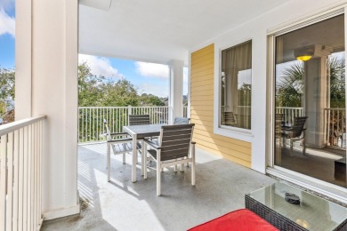 PREMIER LOCATION! Located in the entrance tower with a large on Sandestin Golf and Beach Resort - Raven in Florida - for sale on GolfHomes.com, golf home, golf lot