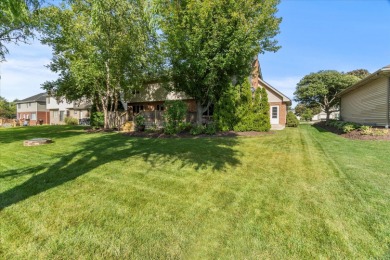 Immaculately maintained custom home that truly shows pride of on Broken Arrow Golf Club in Illinois - for sale on GolfHomes.com, golf home, golf lot