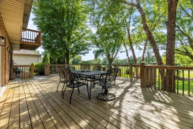 Immaculately maintained custom home that truly shows pride of on Broken Arrow Golf Club in Illinois - for sale on GolfHomes.com, golf home, golf lot