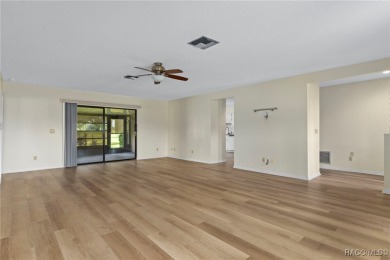 Beautiful Golf Course Home - Move-In Ready! Perfectly maintained on Inverness Golf and Country Club in Florida - for sale on GolfHomes.com, golf home, golf lot