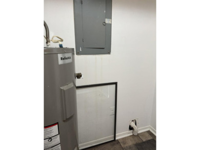 This large 2 bedroom (could be 3) 2 bath townhouse is in the on Cherokee Village North Course in Arkansas - for sale on GolfHomes.com, golf home, golf lot