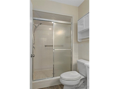 Beautiful Golf Course Home - Move-In Ready! Perfectly maintained on Inverness Golf and Country Club in Florida - for sale on GolfHomes.com, golf home, golf lot