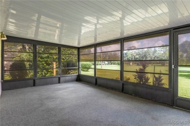 Beautiful Golf Course Home - Move-In Ready! Perfectly maintained on Inverness Golf and Country Club in Florida - for sale on GolfHomes.com, golf home, golf lot