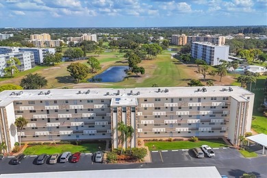 One or more photo(s) has been virtually staged. Welcome to the on Pinebrook/Ironwood Golf Course in Florida - for sale on GolfHomes.com, golf home, golf lot