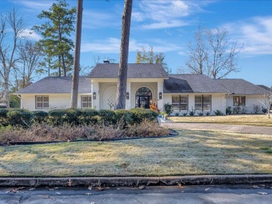 Step into luxury! This stunning 4 bed, 4.5 bath residence is on Crown Colony Country Club in Texas - for sale on GolfHomes.com, golf home, golf lot