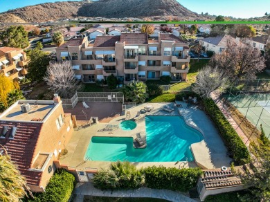 Resort setting 2 bed, 2 bath condo with a big loft as a bonus on St. George Golf Course in Utah - for sale on GolfHomes.com, golf home, golf lot
