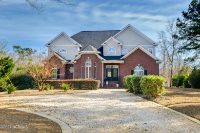 Upscale solidly built 2x6 exterior wall constructed home on Olde Point Golf and Country Club in North Carolina - for sale on GolfHomes.com, golf home, golf lot