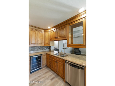 Completely updated 2BR, 2BA w/golf cart garage Ventana model in on Cottonwood Country Club in Arizona - for sale on GolfHomes.com, golf home, golf lot