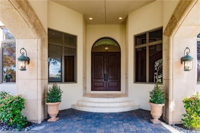 INCLUDES FULL GOLF MEMBERSHIP! This residence is absolutely on  in Florida - for sale on GolfHomes.com, golf home, golf lot