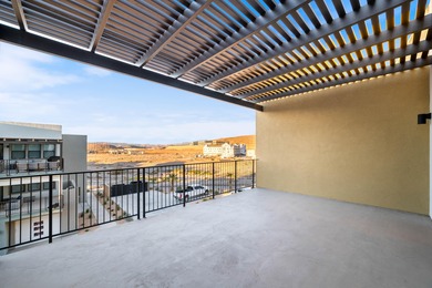 **Top-Floor Desert Color Condo - Fully Furnished & Neat as a on Sunriver Golf Club in Utah - for sale on GolfHomes.com, golf home, golf lot