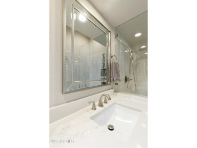 Completely updated 2BR, 2BA w/golf cart garage Ventana model in on Cottonwood Country Club in Arizona - for sale on GolfHomes.com, golf home, golf lot