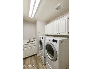 Completely updated 2BR, 2BA w/golf cart garage Ventana model in on Cottonwood Country Club in Arizona - for sale on GolfHomes.com, golf home, golf lot