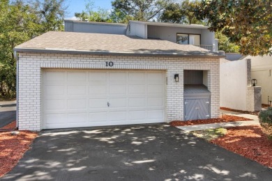 One or more photo(s) has been virtually staged. Charming 2 Bed on Sugarmill Woods Golf and Country Club in Florida - for sale on GolfHomes.com, golf home, golf lot