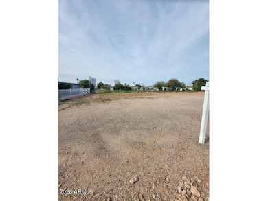 This is an amazing lot on the golf course. An oversized lot with on 3 Parks Fairways in Arizona - for sale on GolfHomes.com, golf home, golf lot