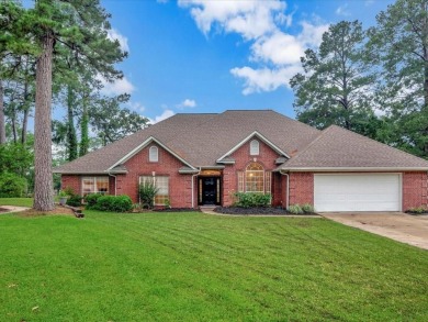 Crown Colony home on the golf course! Sprawling one story with 2 on Crown Colony Country Club in Texas - for sale on GolfHomes.com, golf home, golf lot