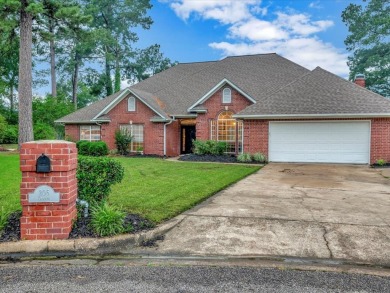 Crown Colony home on the golf course! Sprawling one story with 2 on Crown Colony Country Club in Texas - for sale on GolfHomes.com, golf home, golf lot