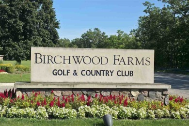 Birchwood Farms Golf  Country Club. Beautiful 2-bedroom, 2 on Birchwood Farms Golf and Country Club in Michigan - for sale on GolfHomes.com, golf home, golf lot