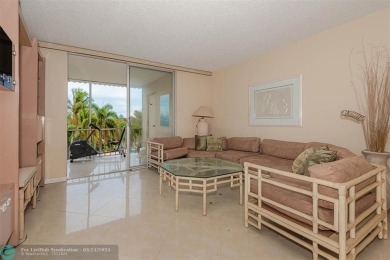 HANDYMAN SPECIAL!!! Don't Miss Out On The Opportunity To Own on Oriole Golf and Tennis Club in Florida - for sale on GolfHomes.com, golf home, golf lot