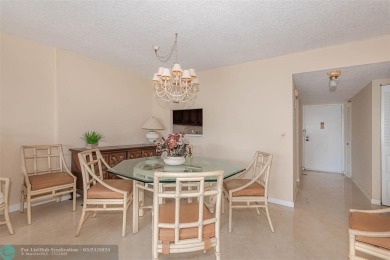 HANDYMAN SPECIAL!!! Don't Miss Out On The Opportunity To Own on Oriole Golf and Tennis Club in Florida - for sale on GolfHomes.com, golf home, golf lot