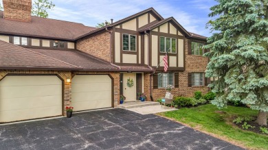 Welcome to this spacious and inviting 3-bedroom, 2-bath on Oak Hills Country Club in Illinois - for sale on GolfHomes.com, golf home, golf lot