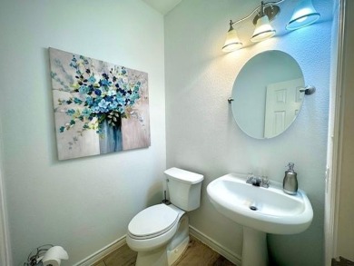 Beautifully updated end-unit townhome in a wonderful north Plano on Ridgeview Ranch Golf Club in Texas - for sale on GolfHomes.com, golf home, golf lot